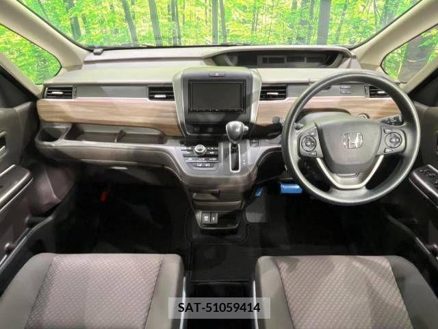 Honda FREED 2022-10 377207-1