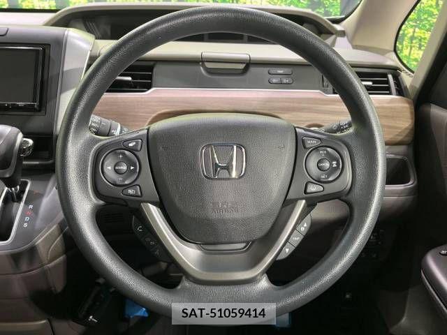 Honda FREED 2022-10 377207-12