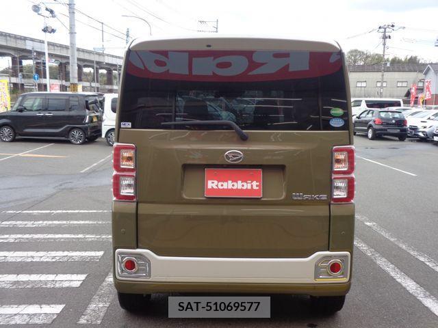 Daihatsu WAKE 2018-04 241471-2