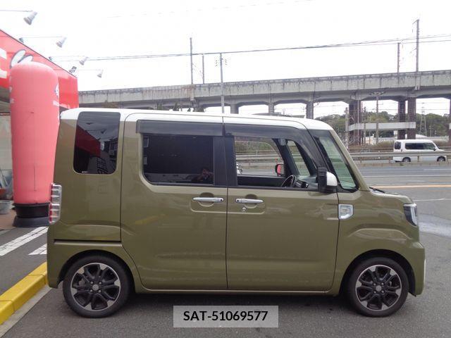 Daihatsu WAKE 2018-04 241471-6