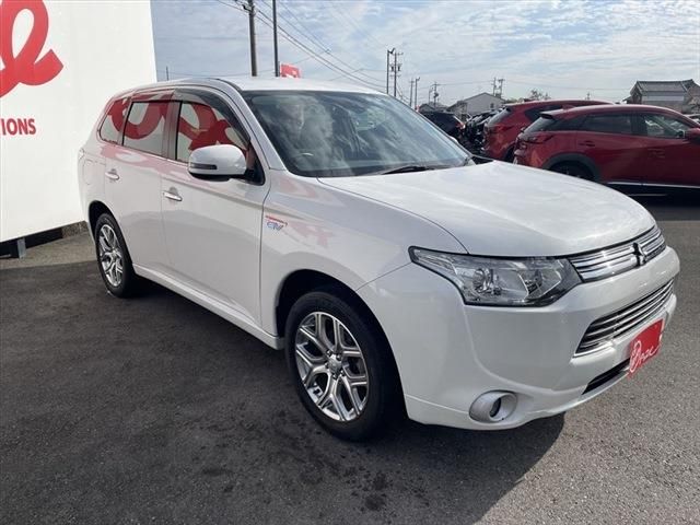 Mitsubishi OUTLANDER PHEV 2014-01 188718-2