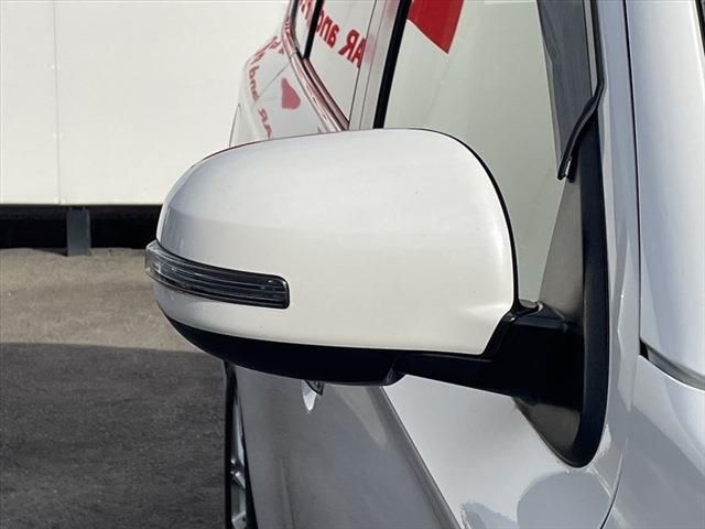 Mitsubishi OUTLANDER PHEV 2014-01 188718-13