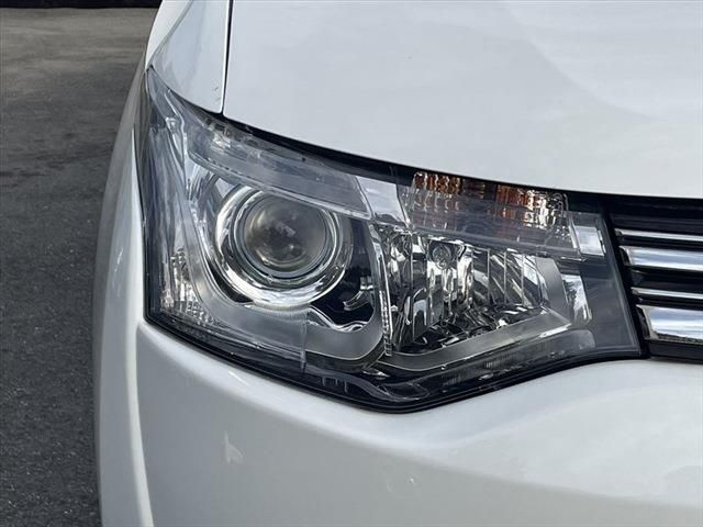 Mitsubishi OUTLANDER PHEV 2014-01 188718-9