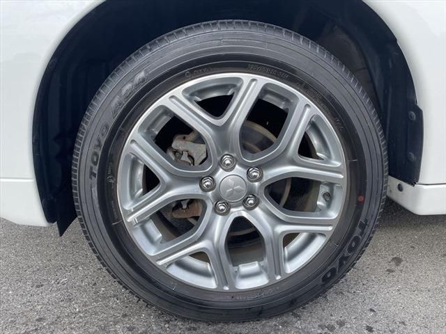 Mitsubishi OUTLANDER PHEV 2014-01 188718-16