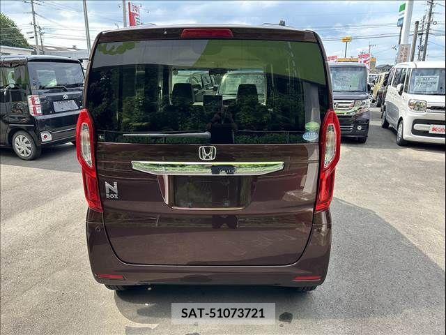 Honda N BOX 2018-02 306962-9
