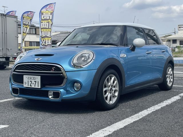 Bmw MINI 2016-01 3301-0