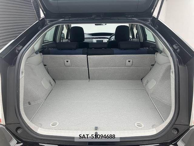 Toyota PRIUS 2013-07 322025-19