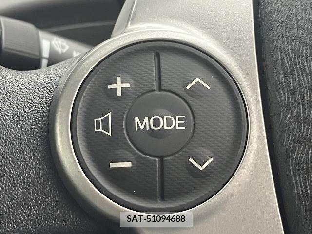 Toyota PRIUS 2013-07 322025-7