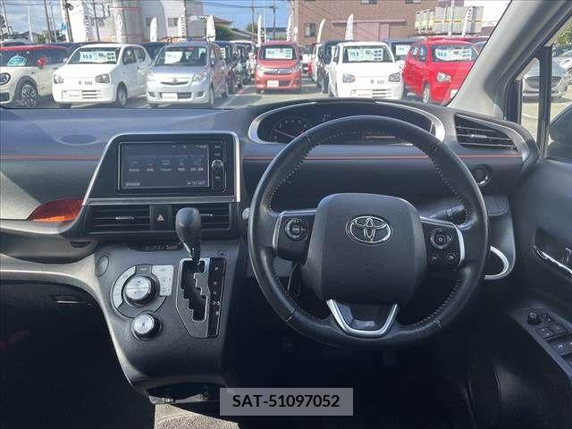 Toyota SIENTA 2018-08 385174-1