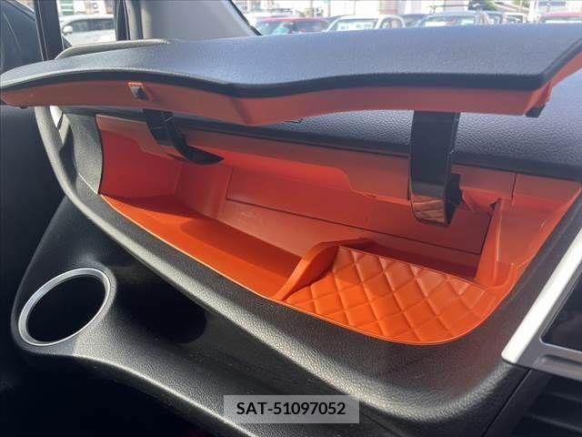 Toyota SIENTA 2018-08 385174-24