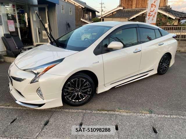 Toyota PRIUS 2018-08 281779-6