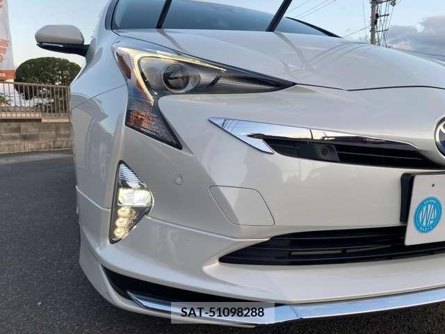 Toyota PRIUS 2018-08 281779-18