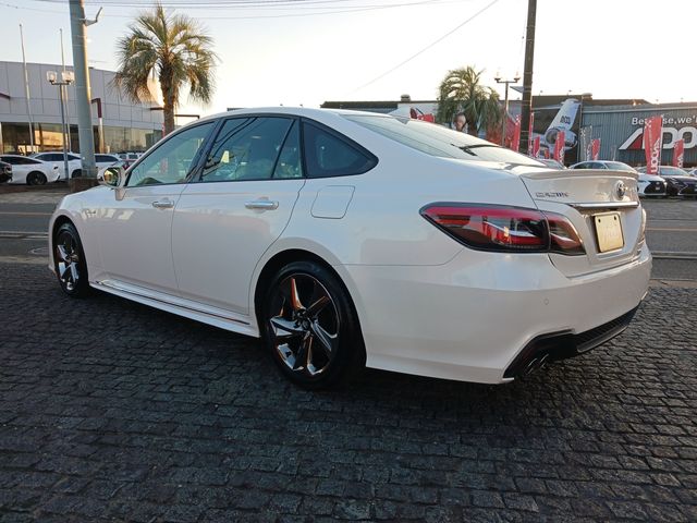 Toyota CROWN SEDAN 2018-12 17115-3