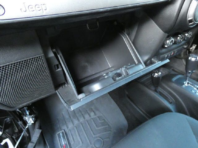 Jeep WRANGLER 2016-11 183758-19