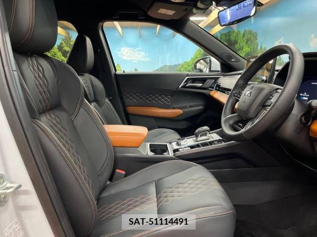 Mitsubishi OUTLANDER PHEV 2023-07 303901-8