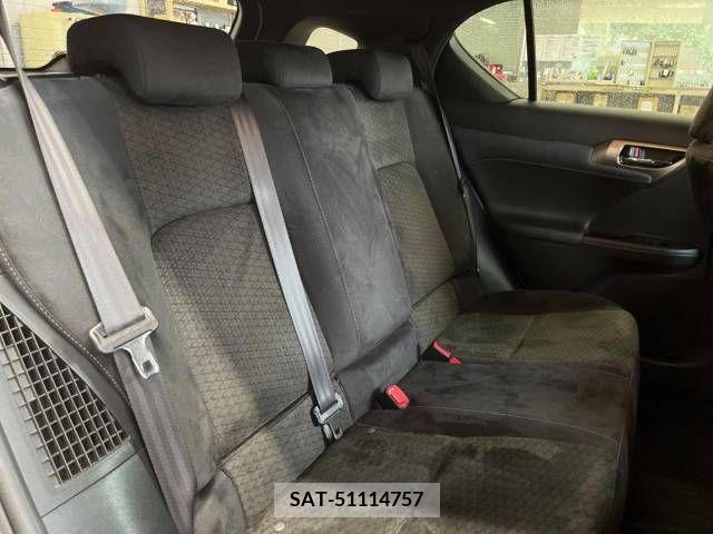 Lexus CT 2014-03 275179-10