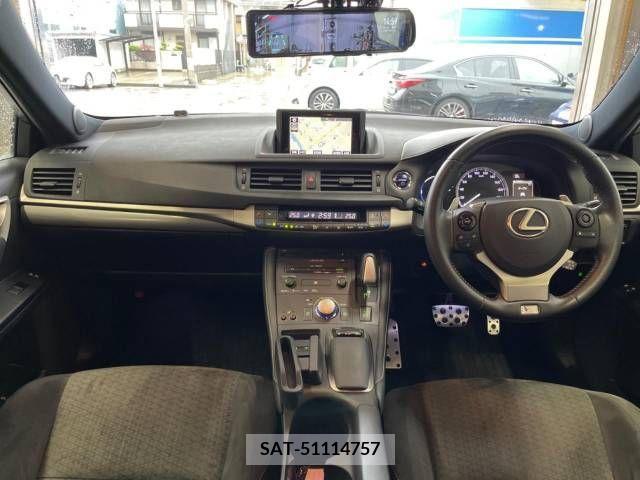 Lexus CT 2014-03 275179-1
