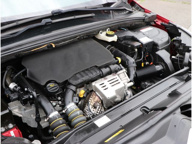 Citroen C4 2016-04 8660-19