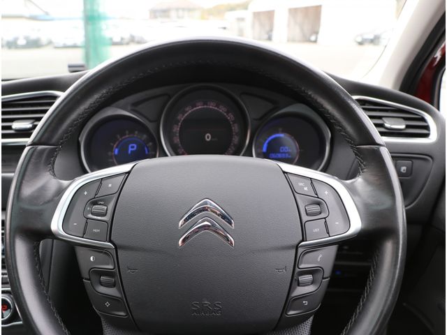 Citroen C4 2016-04 8660-1