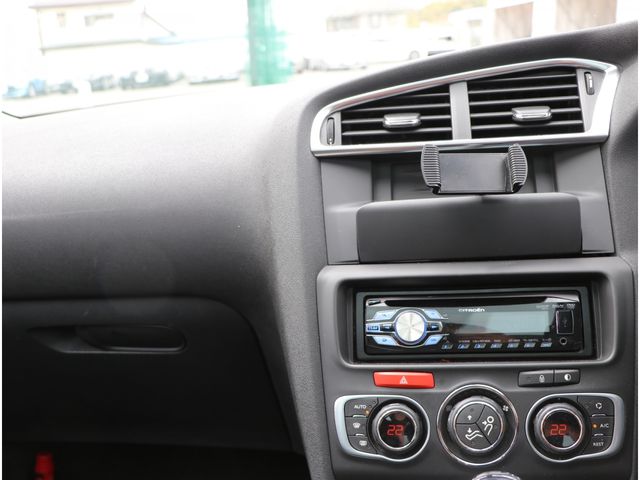 Citroen C4 2016-04 8660-5