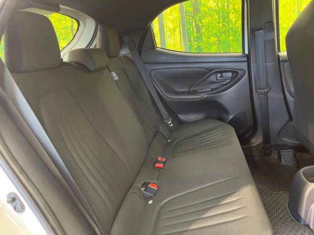 Toyota YARIS 2022-07 27434-9