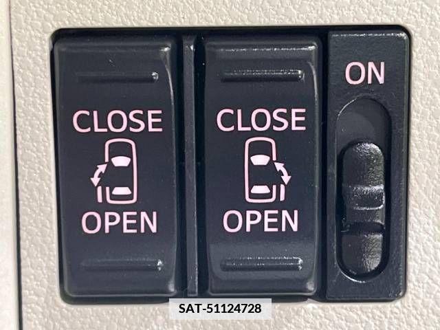 Daihatsu TANTO 2019-04 375584-5