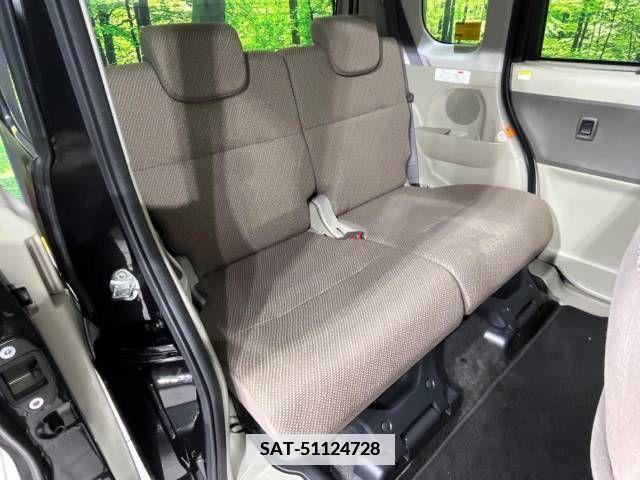 Daihatsu TANTO 2019-04 375584-9