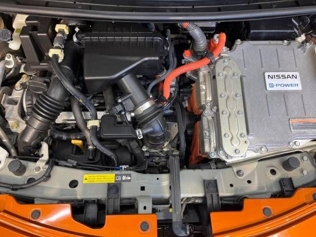 Nissan NOTE 2018-02 14433-18