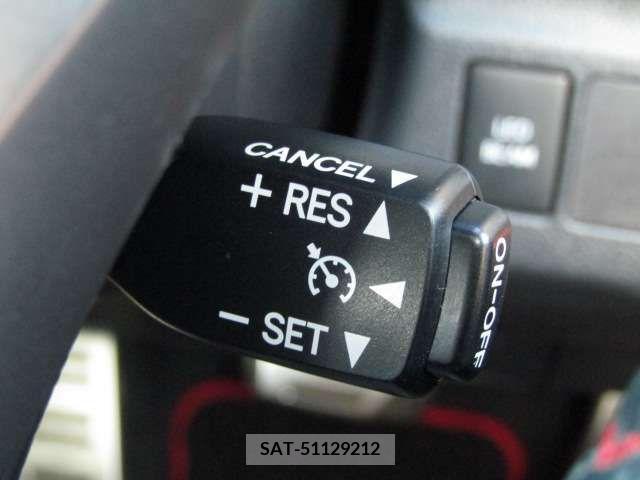 Toyota MARK X 2013-03 277286-11