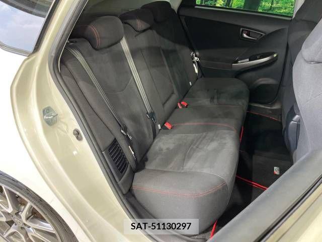Toyota PRIUS 2015-07 221881-9