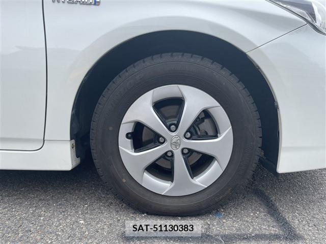 Toyota PRIUS 2013-04 247809-15