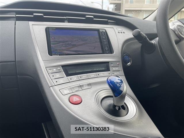 Toyota PRIUS 2013-04 247809-13
