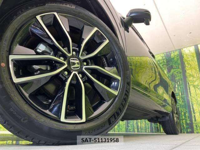 Honda VEZEL 2022-05 332672-12