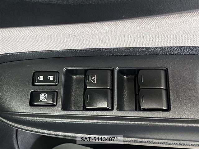 Nissan NOTE 2017-03 256937-18