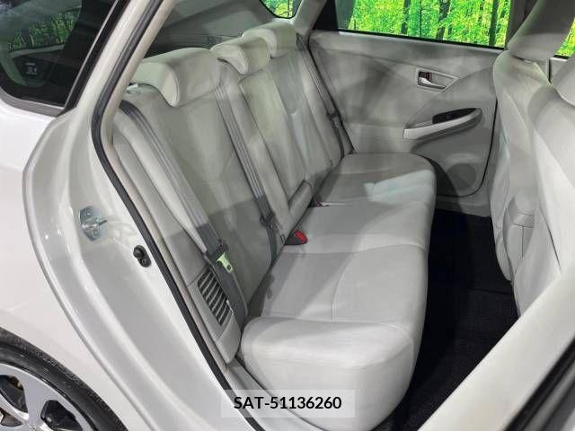 Toyota PRIUS 2013-05 340010-9