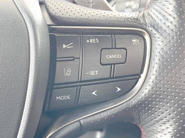 Lexus ES 2019-01 27367-8