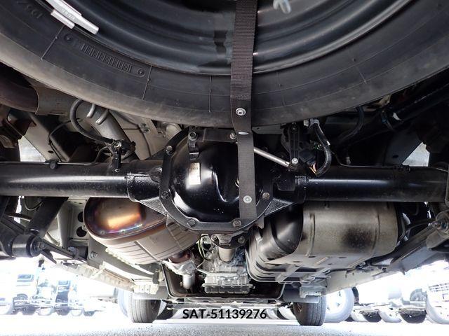 Nissan CARAVAN WAGON 2019-06 332416-28