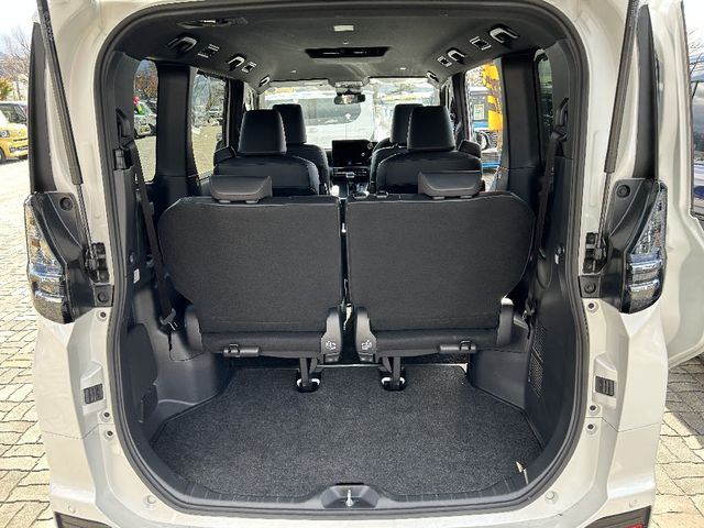 Toyota VOXY 2023-04 186265-8