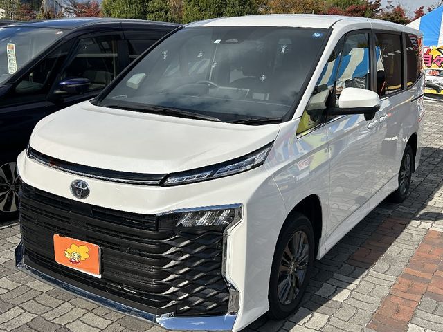 Toyota VOXY 2023-04 186265-1