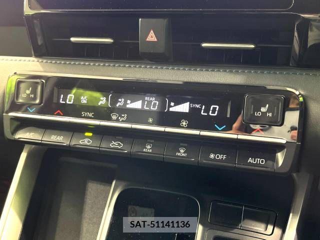 Toyota VOXY 2023-10 289979-5