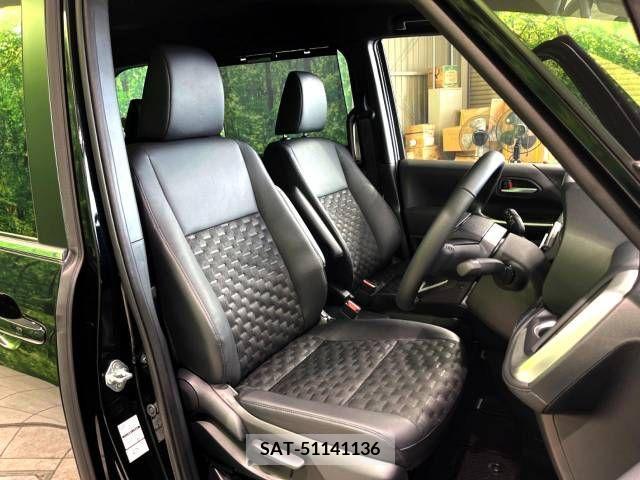 Toyota VOXY 2023-10 289979-11