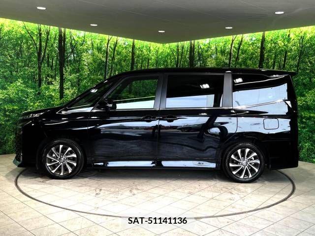 Toyota VOXY 2023-10 289979-17
