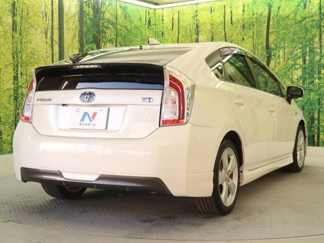 Toyota PRIUS 2014-11 194605-17