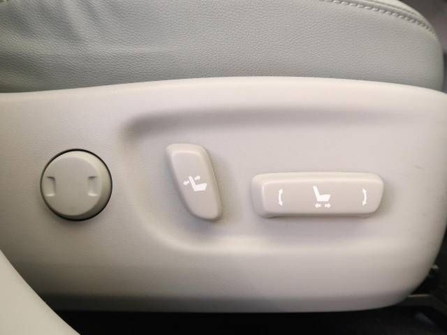 Toyota PRIUS 2014-11 194605-4