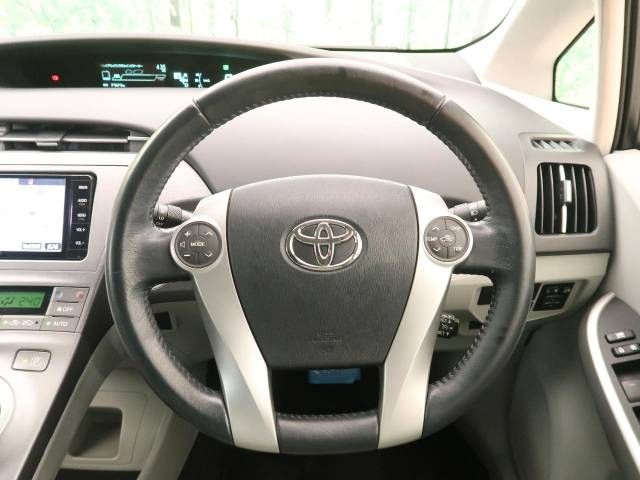 Toyota PRIUS 2014-11 194605-11