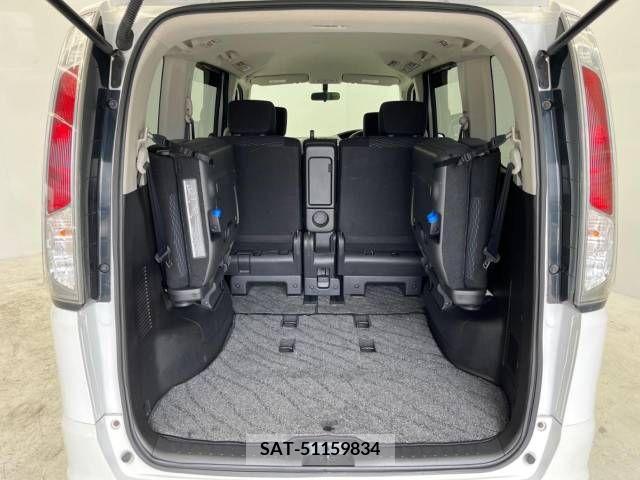 Nissan SERENA 2011-01 327453-11