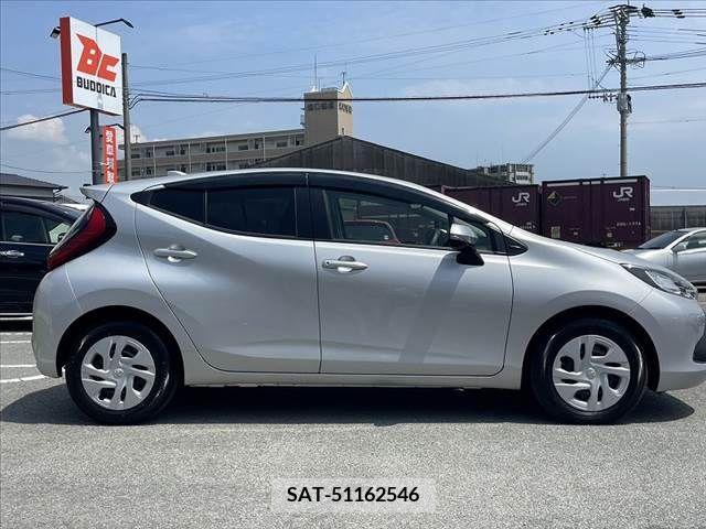 Toyota AQUA 2023-03 260488-11