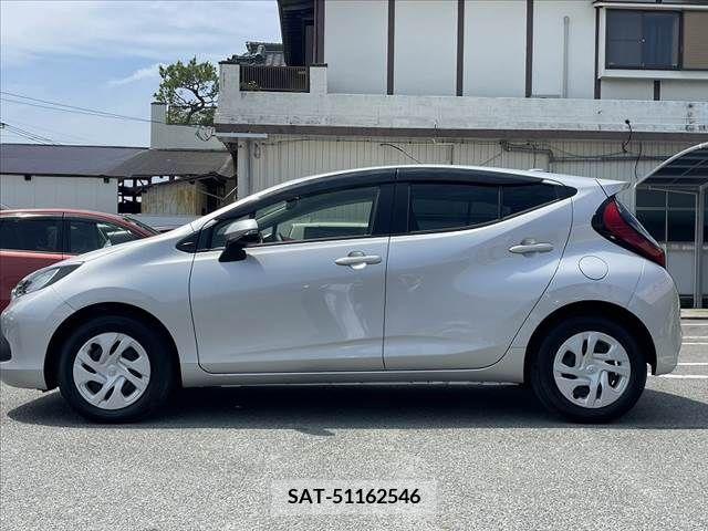 Toyota AQUA 2023-03 260488-10