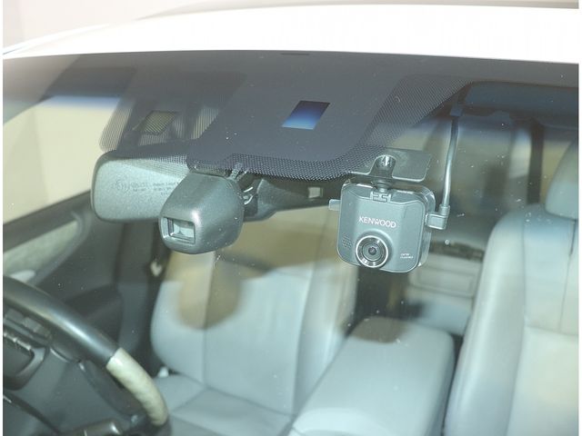 Lexus LS 2012-05 184089-23