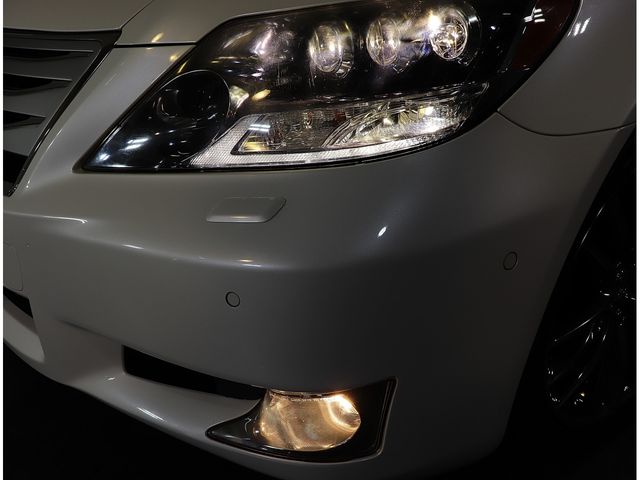 Lexus LS 2012-05 184089-10